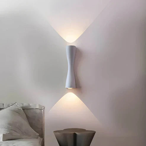 RéconfortGlow – Elegant Waterproof Wall Lamp for Indoors and Outdoors