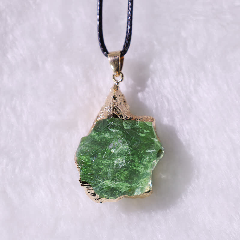 Elegant Natural Moldavite Necklace - Lyra