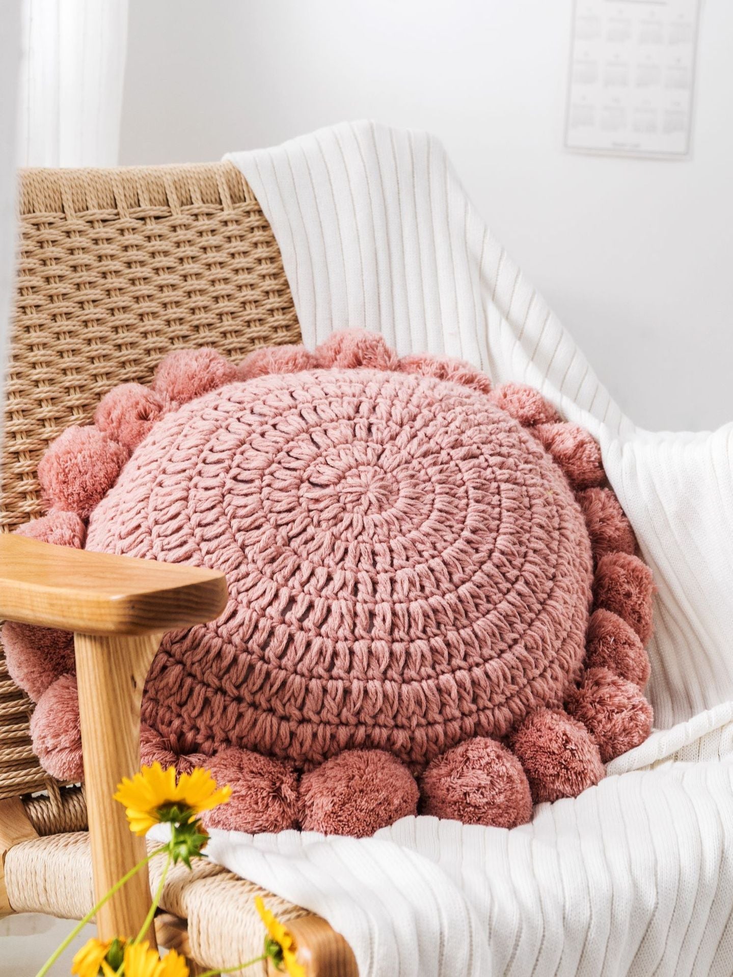 CozyCushion – Stylish Decorative Pillow for Your Home