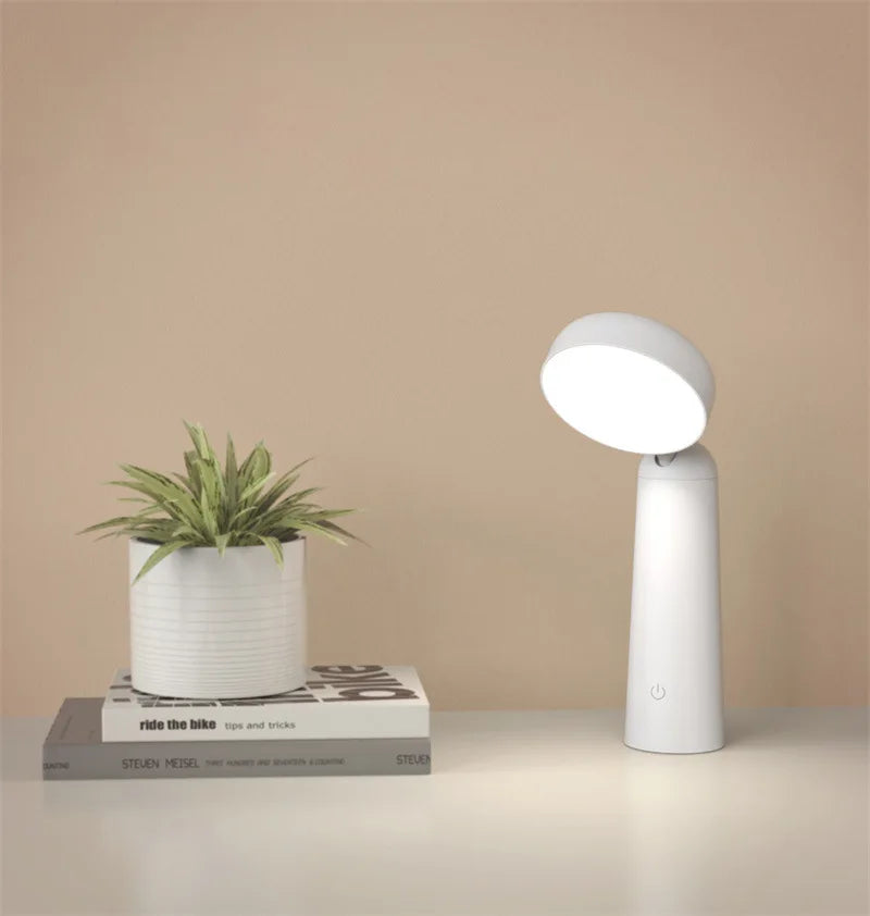 Modern Black Table Lamp with Gold Accents – Luxury LED Lighting
