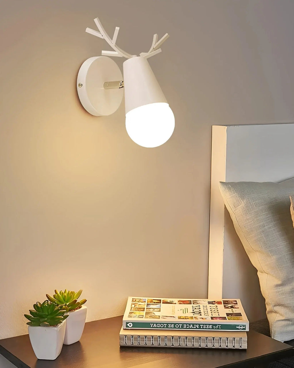 Nordic Glow Gewei LED Wandlamp – Elegant & Energiezuinig Design