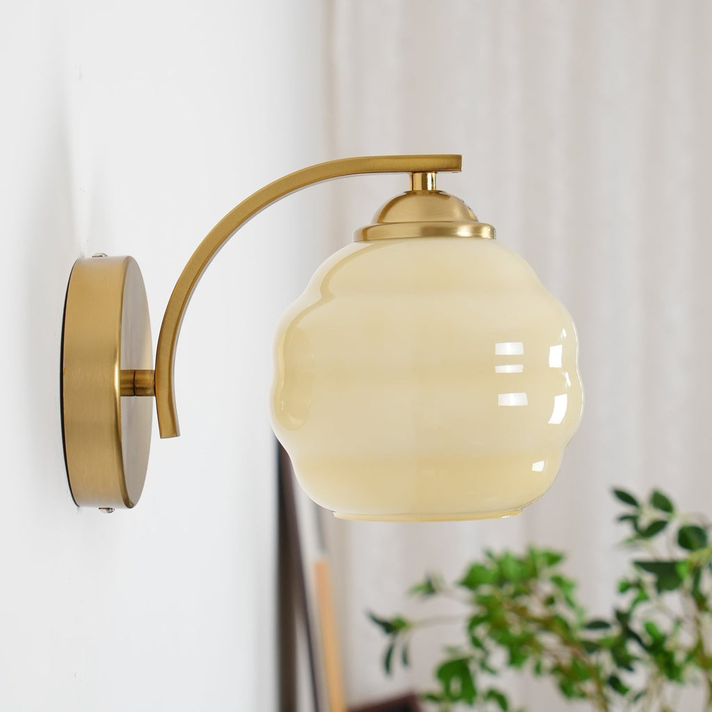 VintageGlam - Art Deco Wall Lamp for Timeless Interiors