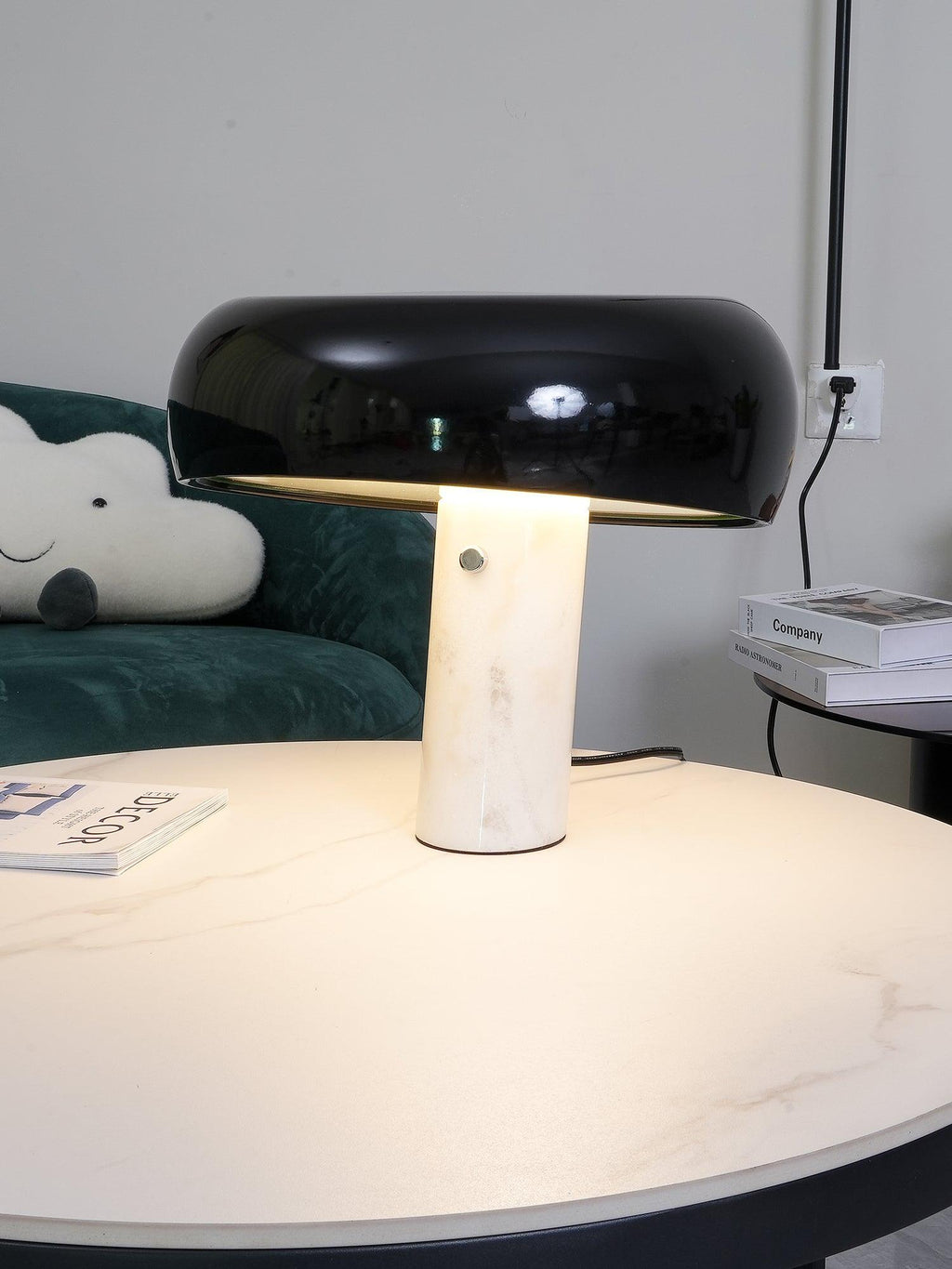 StoneGlow Table Lamp – Luxury Marble Design Lighting