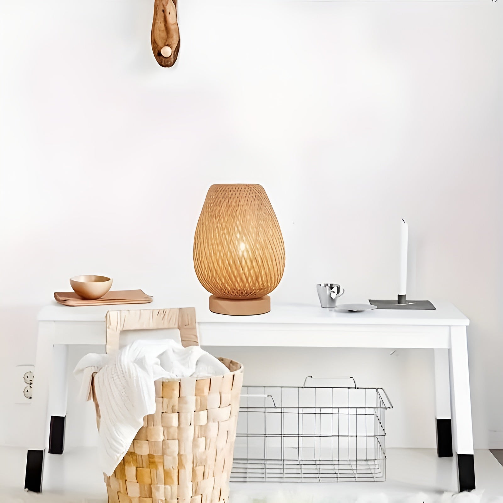 Stylish Bamboo Table Lamp with USB Power – Durable and Energy-Efficient Design