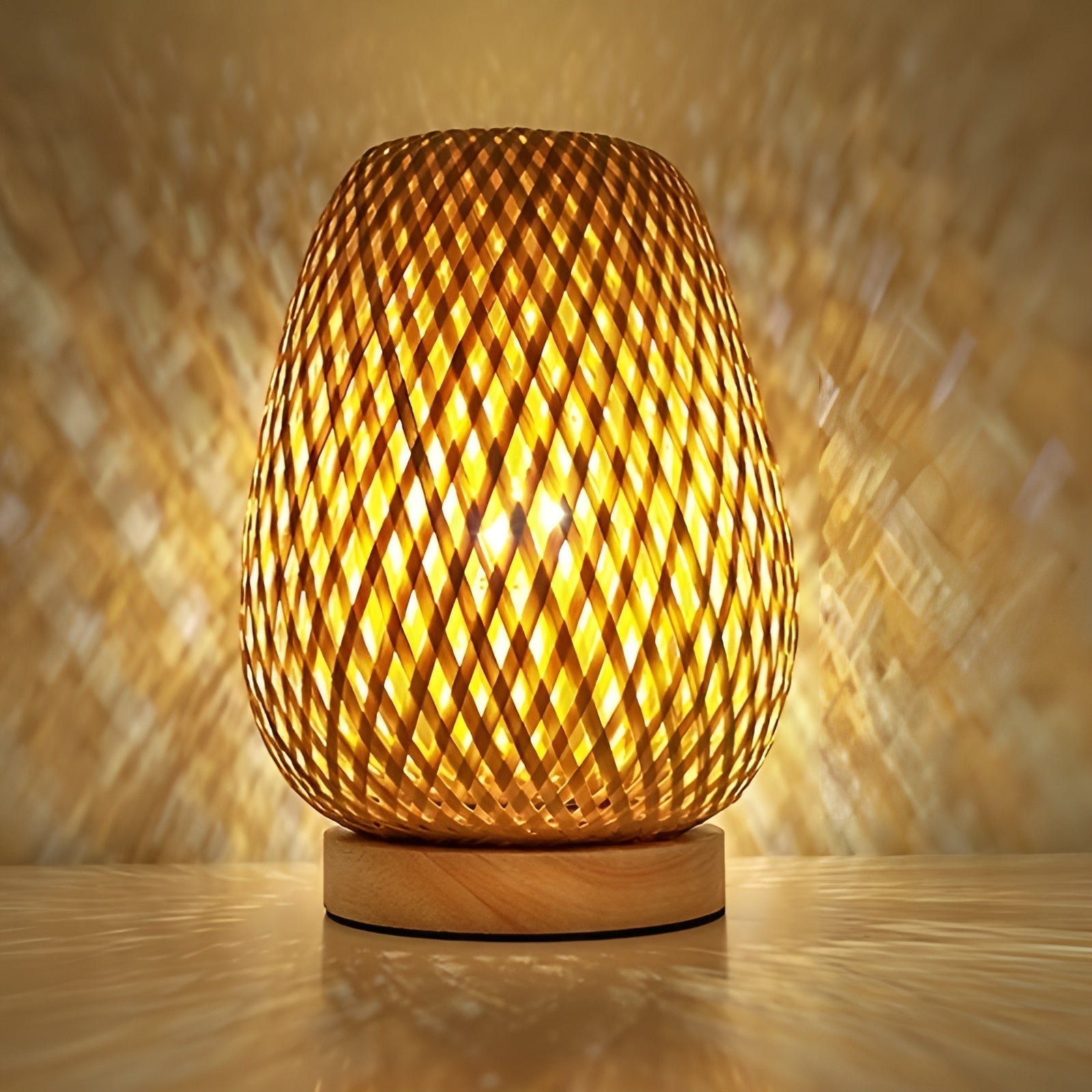 Stylish Bamboo Table Lamp with USB Power – Durable and Energy-Efficient Design