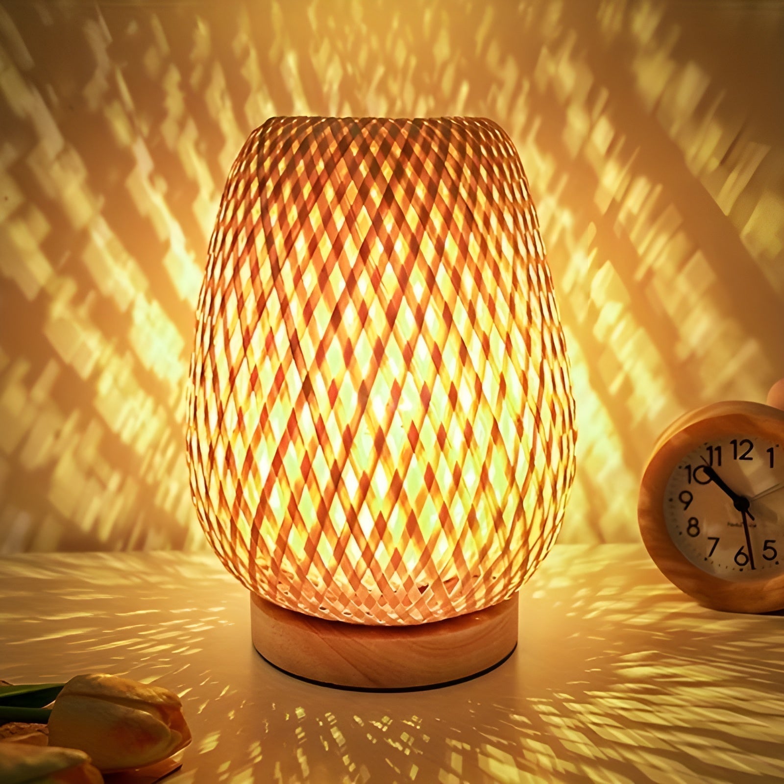 Stylish Bamboo Table Lamp with USB Power – Durable and Energy-Efficient Design