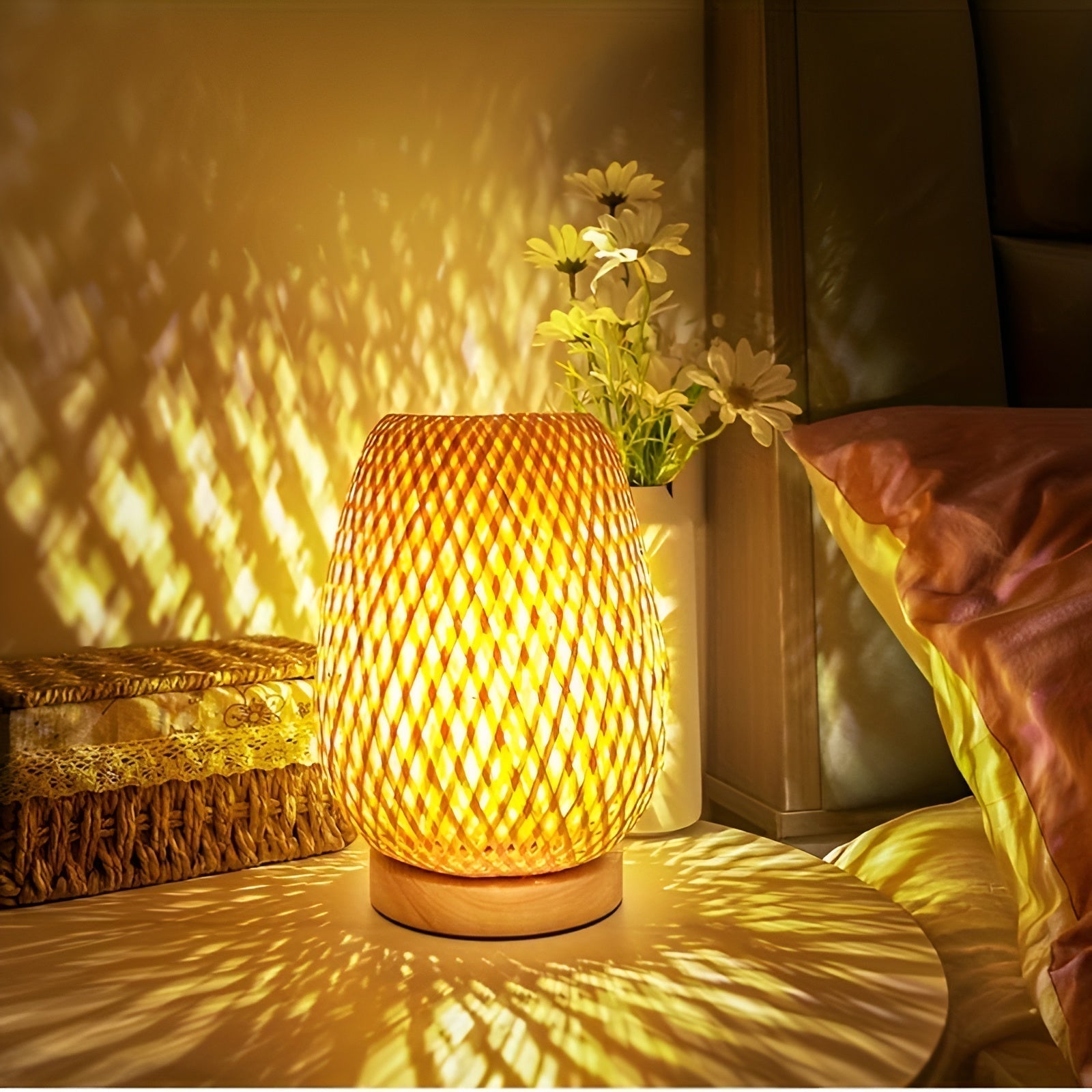 Stylish Bamboo Table Lamp with USB Power – Durable and Energy-Efficient Design