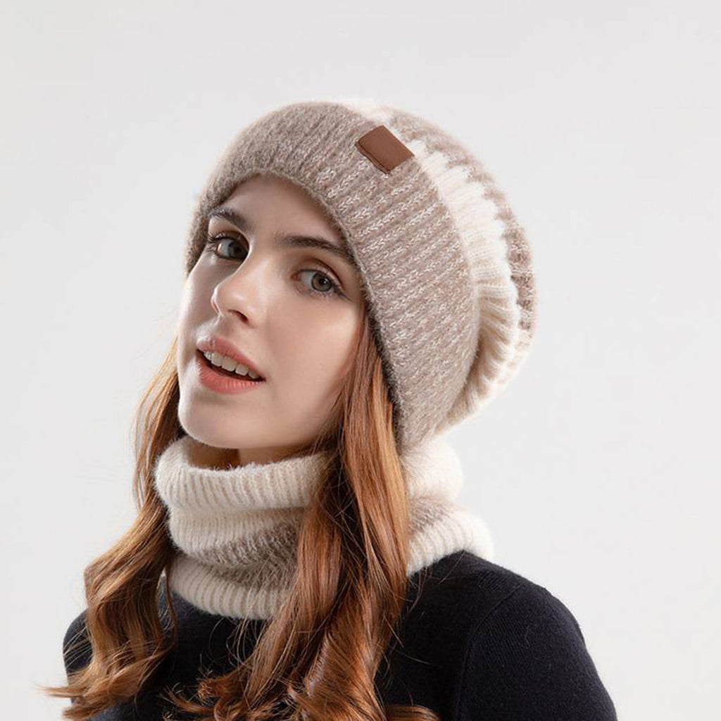 CozyWrap Set – Trendy Beanie and Scarf for Winter