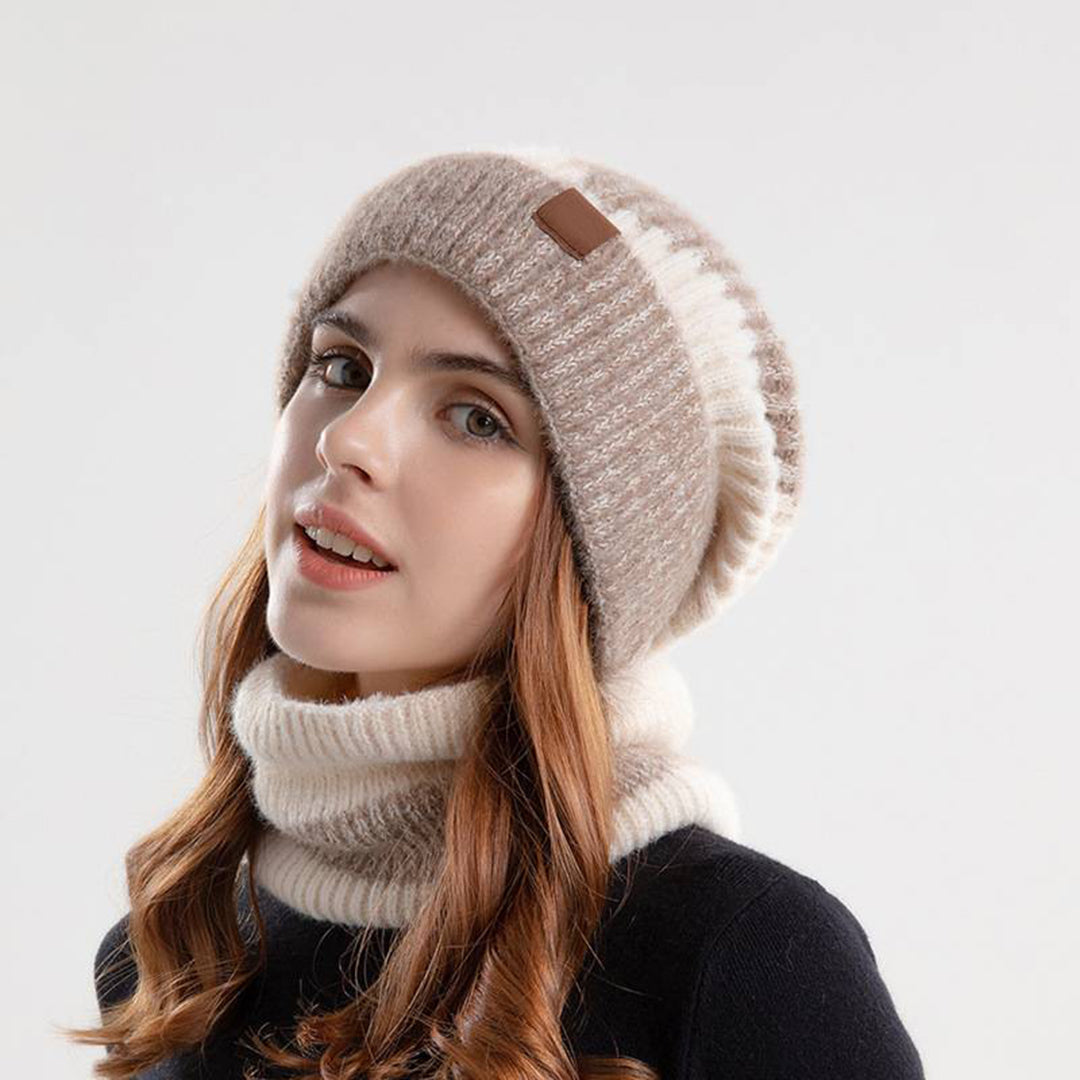 CozyWrap Set – Trendy Beanie and Scarf for Winter