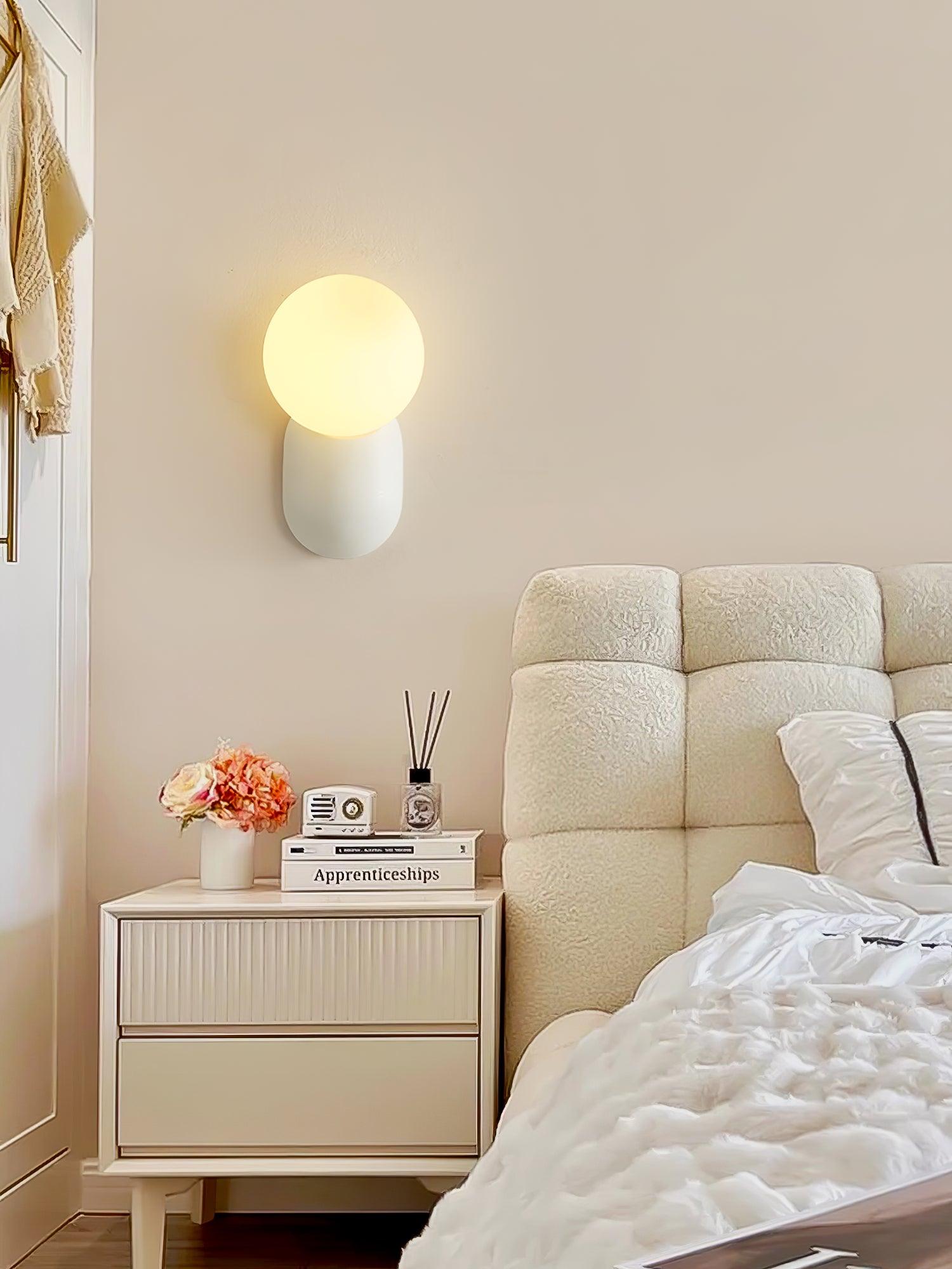 ChicGlow Resin Wall Lamp – Elegance and Energy Efficiency in One
