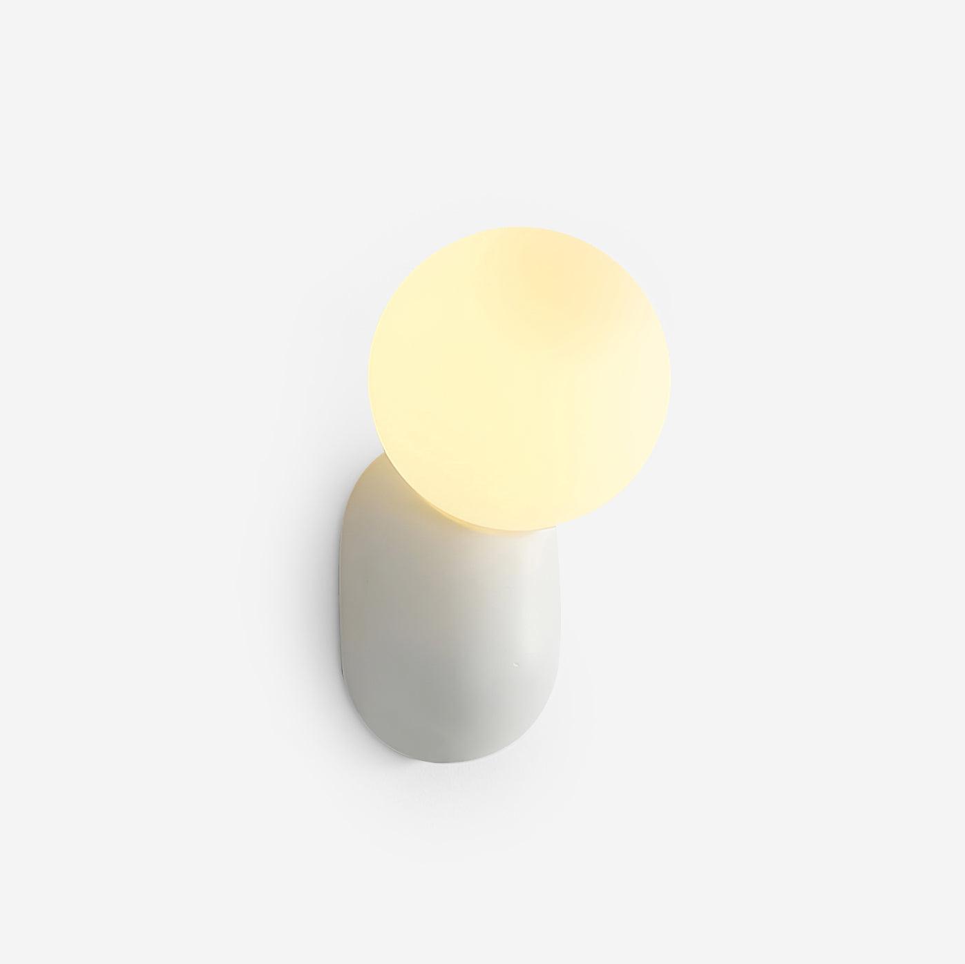 ChicGlow Resin Wall Lamp – Elegance and Energy Efficiency in One