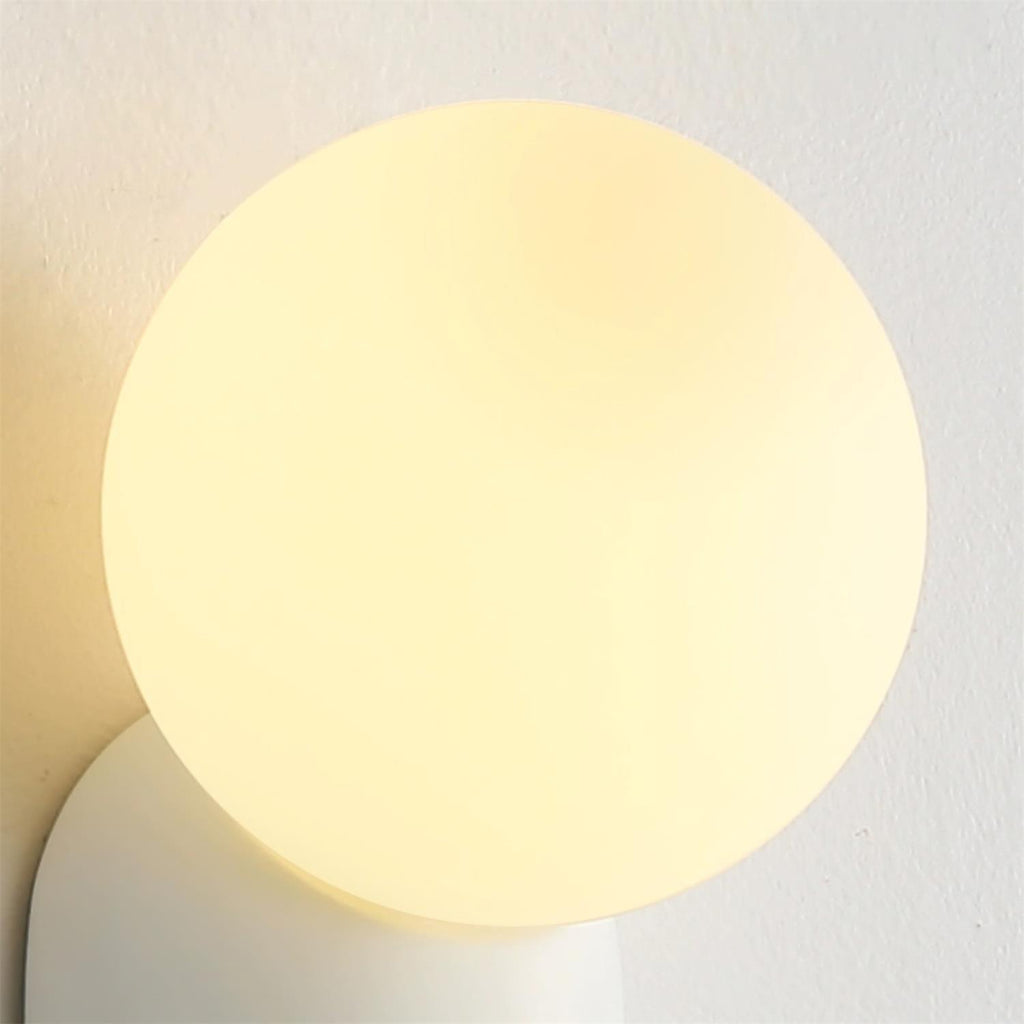 ChicGlow Resin Wall Lamp – Elegance and Energy Efficiency in One
