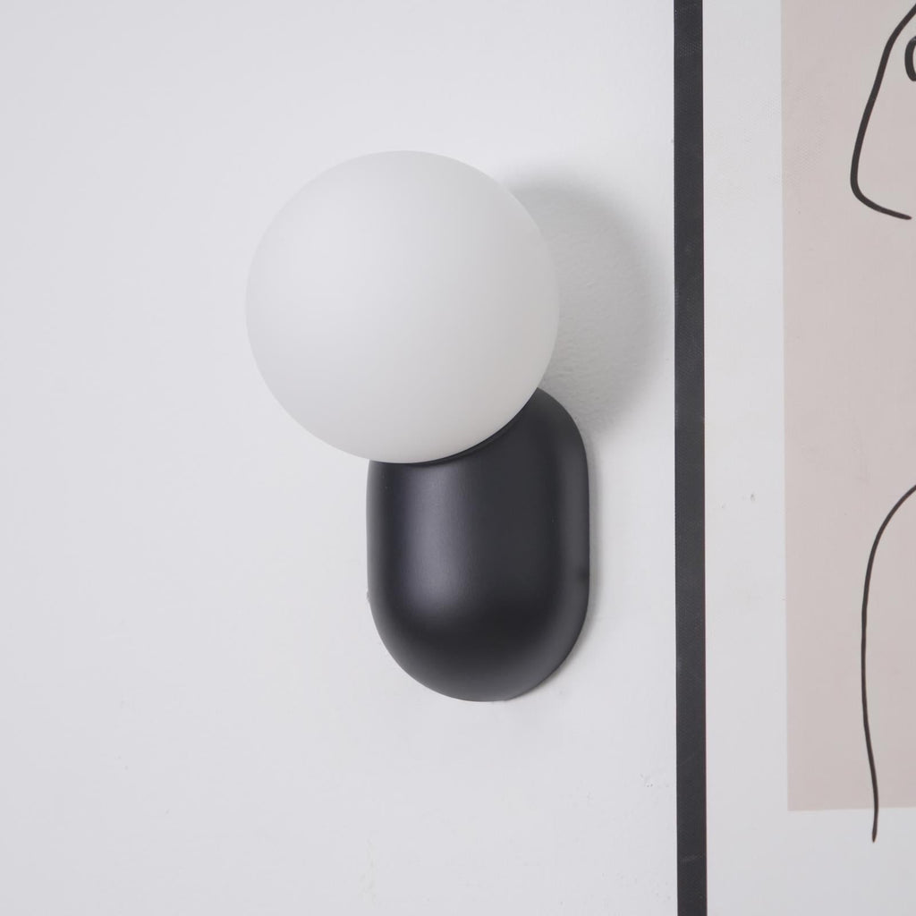 ChicGlow Resin Wall Lamp – Elegance and Energy Efficiency in One
