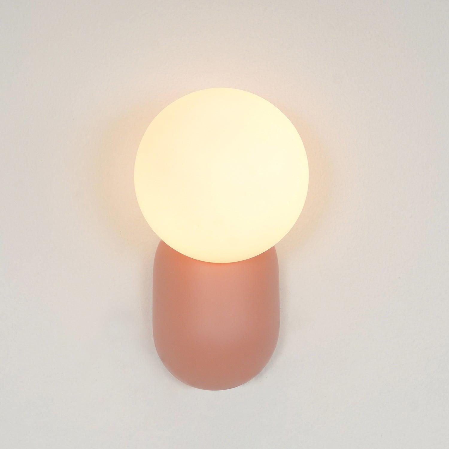 ChicGlow Resin Wall Lamp – Elegance and Energy Efficiency in One