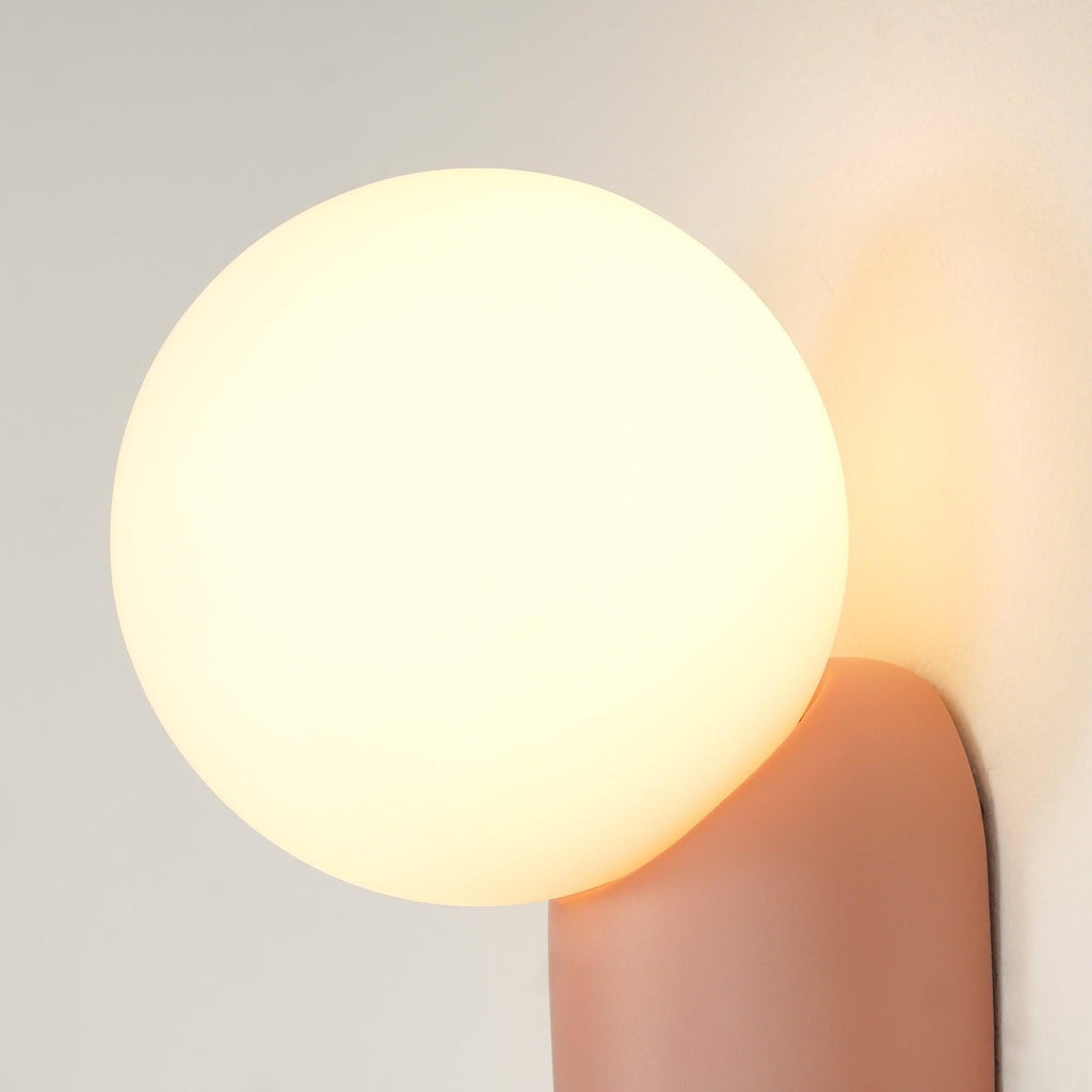 ChicGlow Resin Wall Lamp – Elegance and Energy Efficiency in One