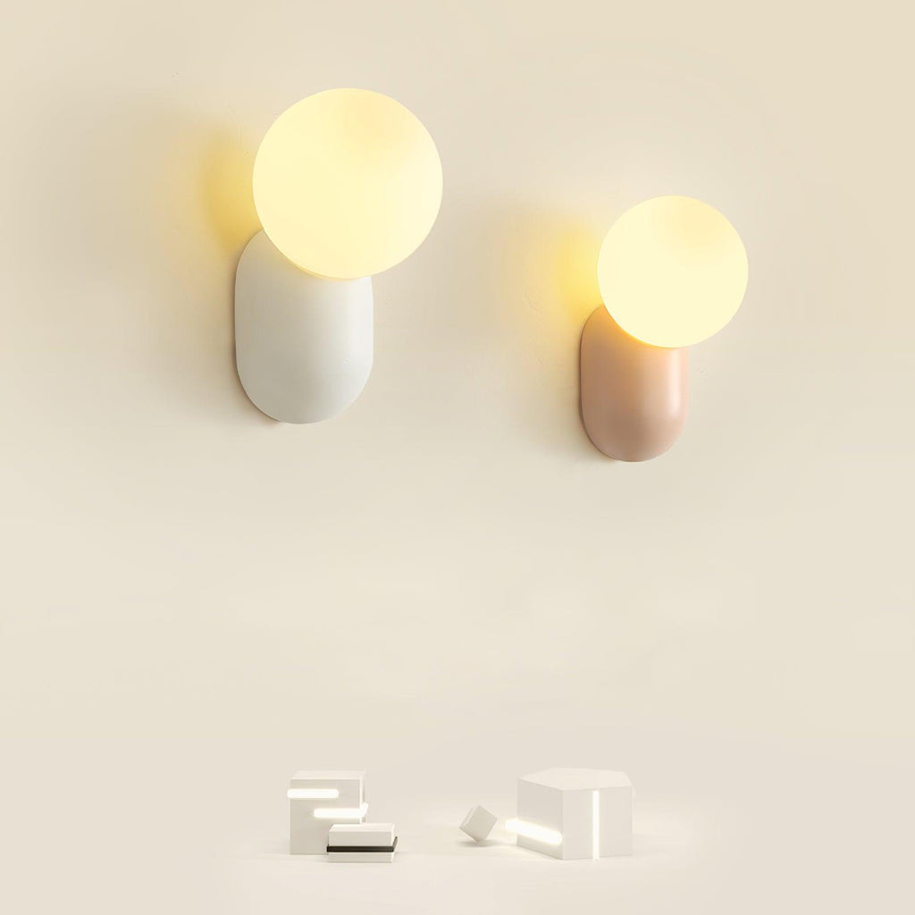 ChicGlow Resin Wall Lamp – Elegance and Energy Efficiency in One