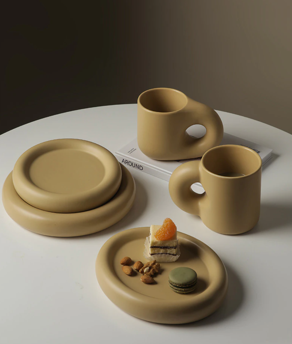 Minimalism Cup – Luxury Porcelain Mug