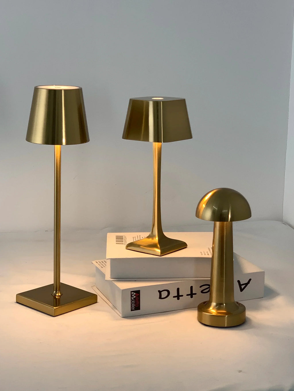 LumiSquare – Flexible LED Table Lamp with USB