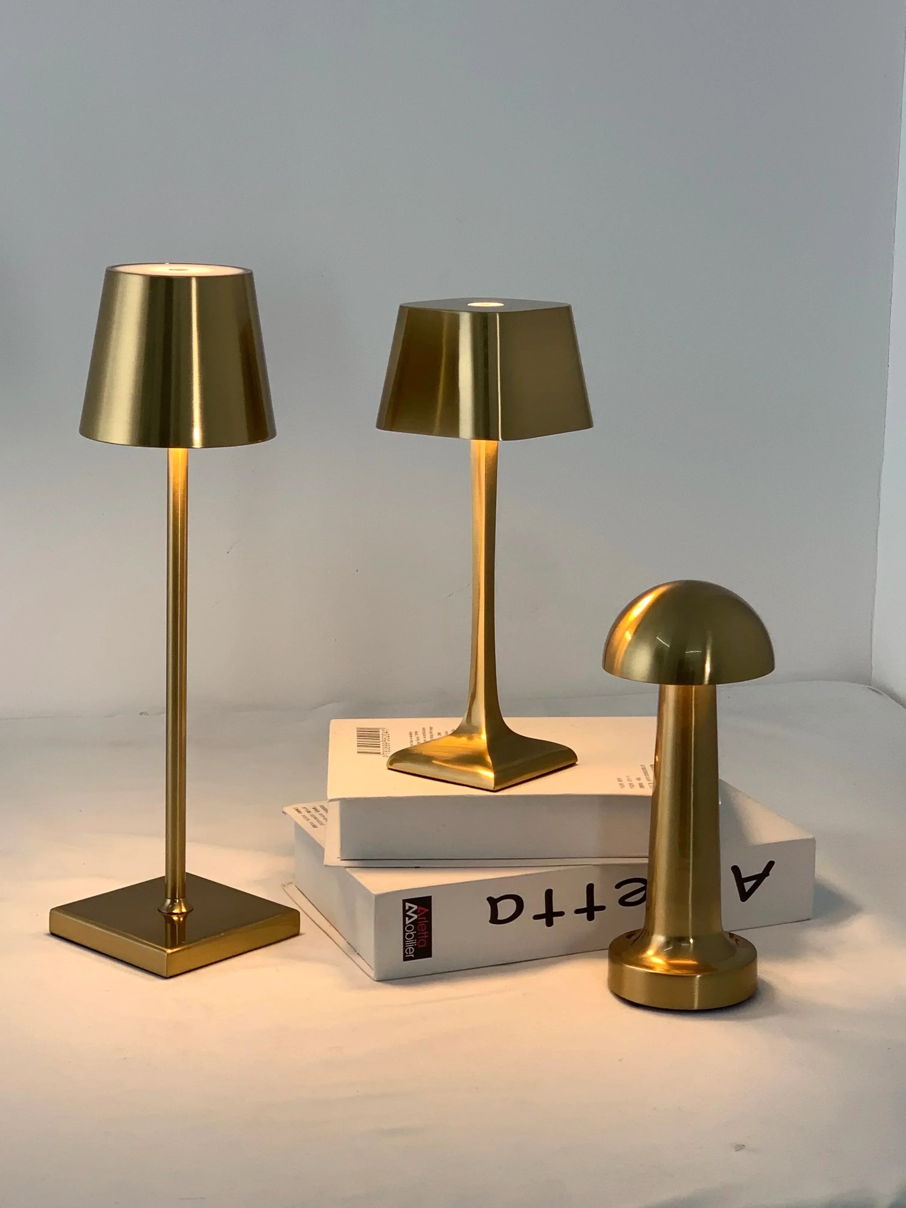 LumiSquare – Flexible LED Table Lamp with USB
