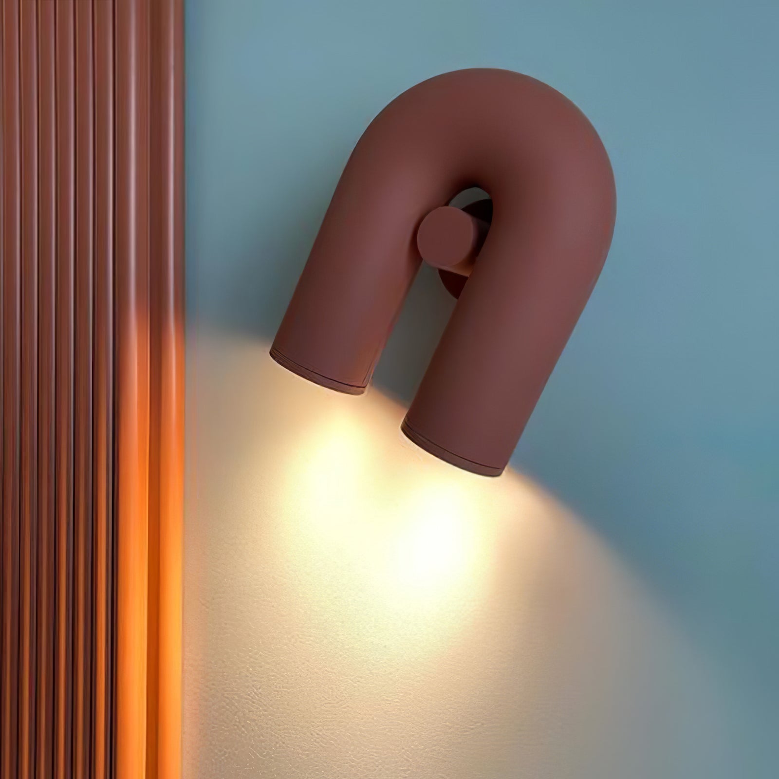 Circus Magic - Playful Lighting with U-Shaped Modules