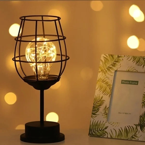 Retro Minimalist Hollow Lamps for Timeless Ambiance