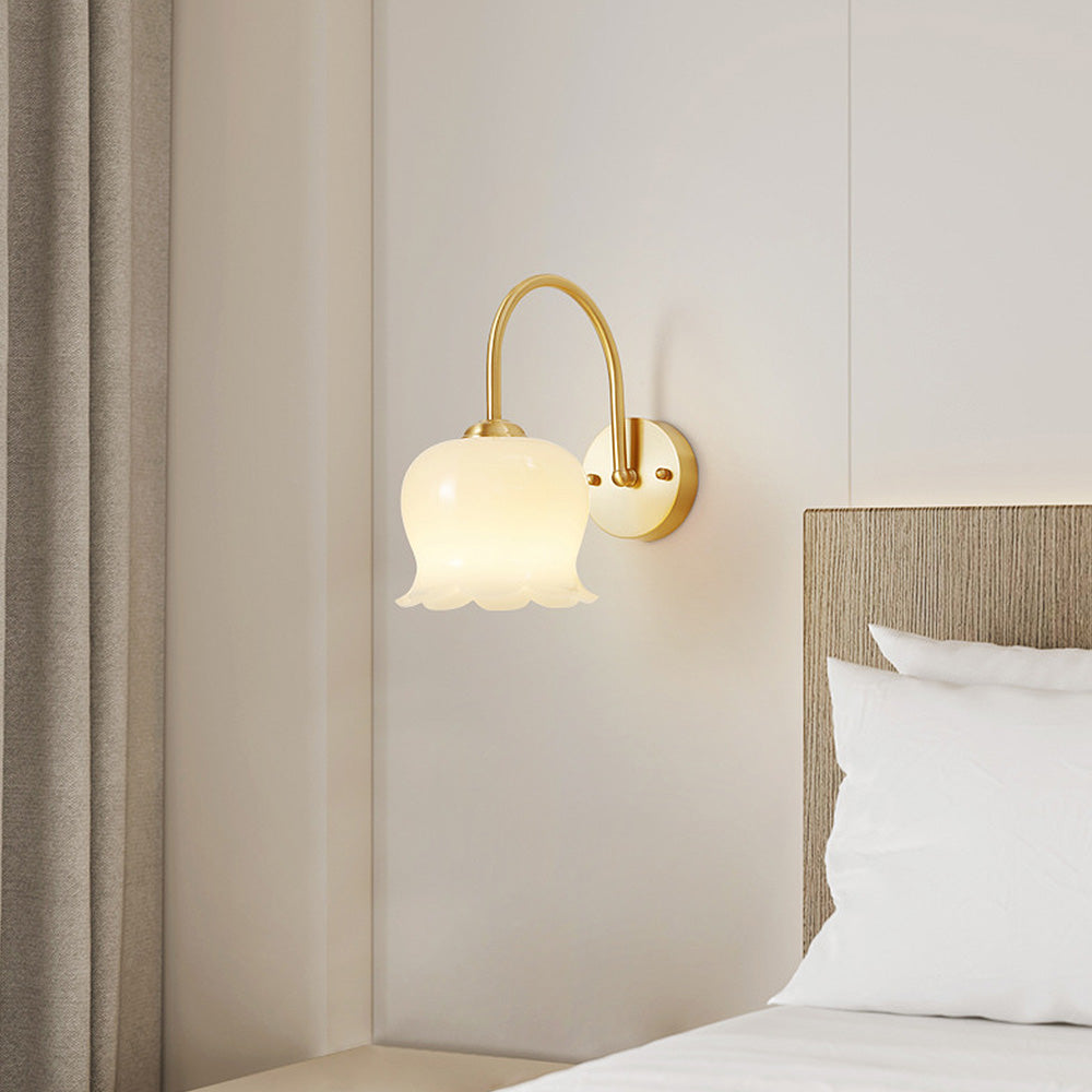 FrenchBloom – Elegant Glass Flower Wall Lamp
