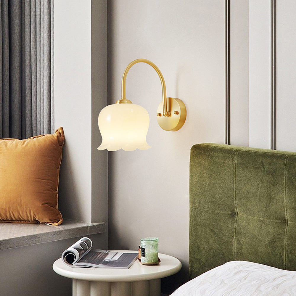 FrenchBloom – Elegant Glass Flower Wall Lamp