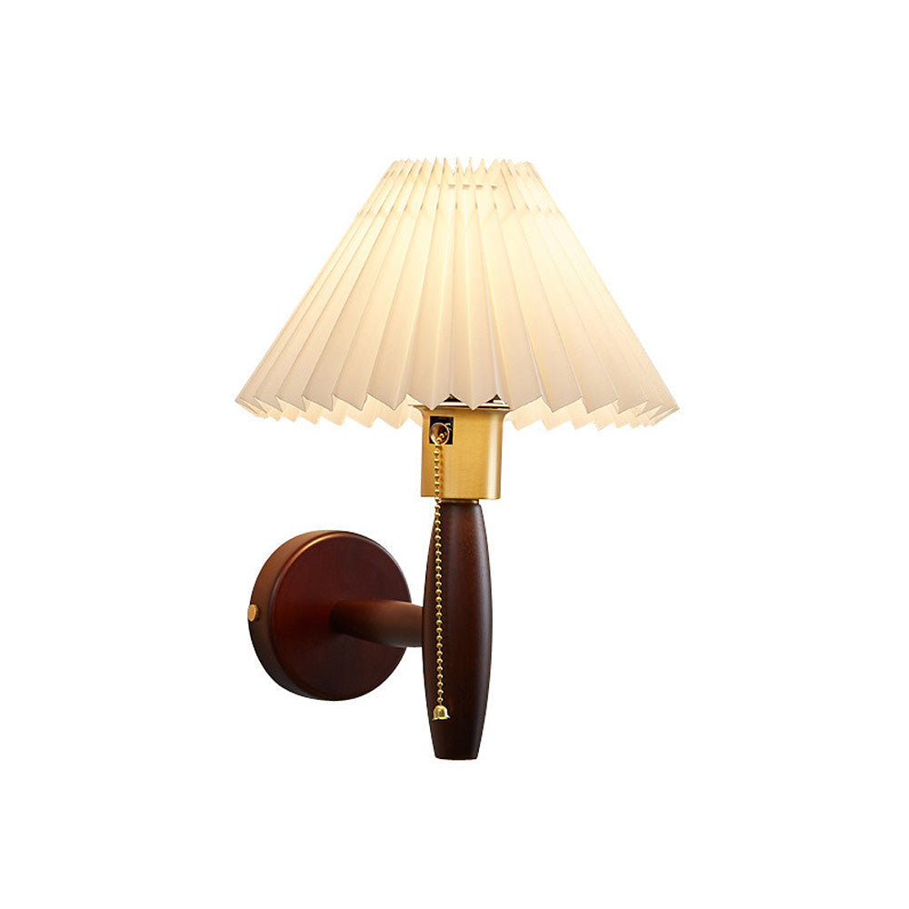 TimberGlow – Classic Walnut Wall Lamp