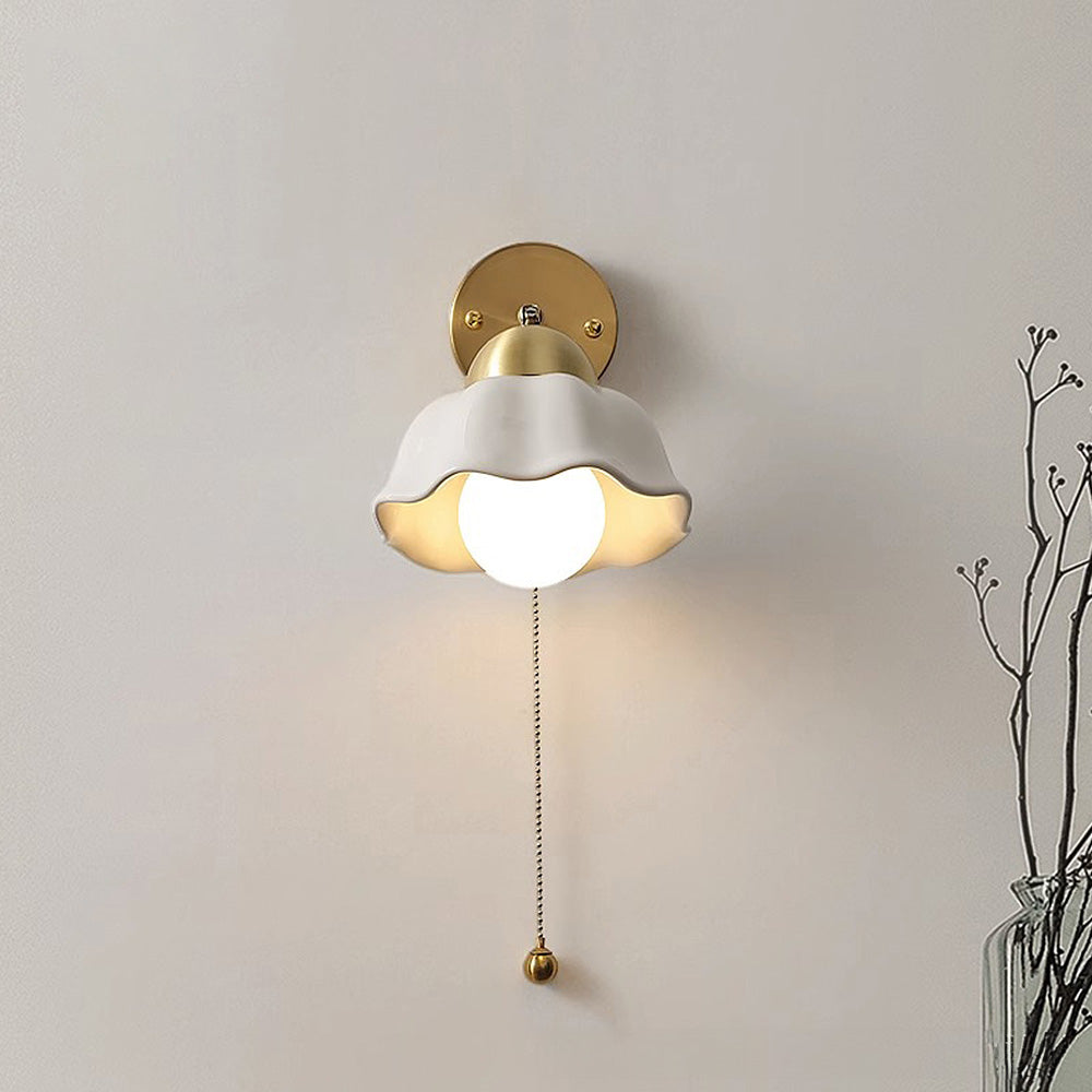 ChicLume - Adjustable Wall Lamp for Elegant Interiors