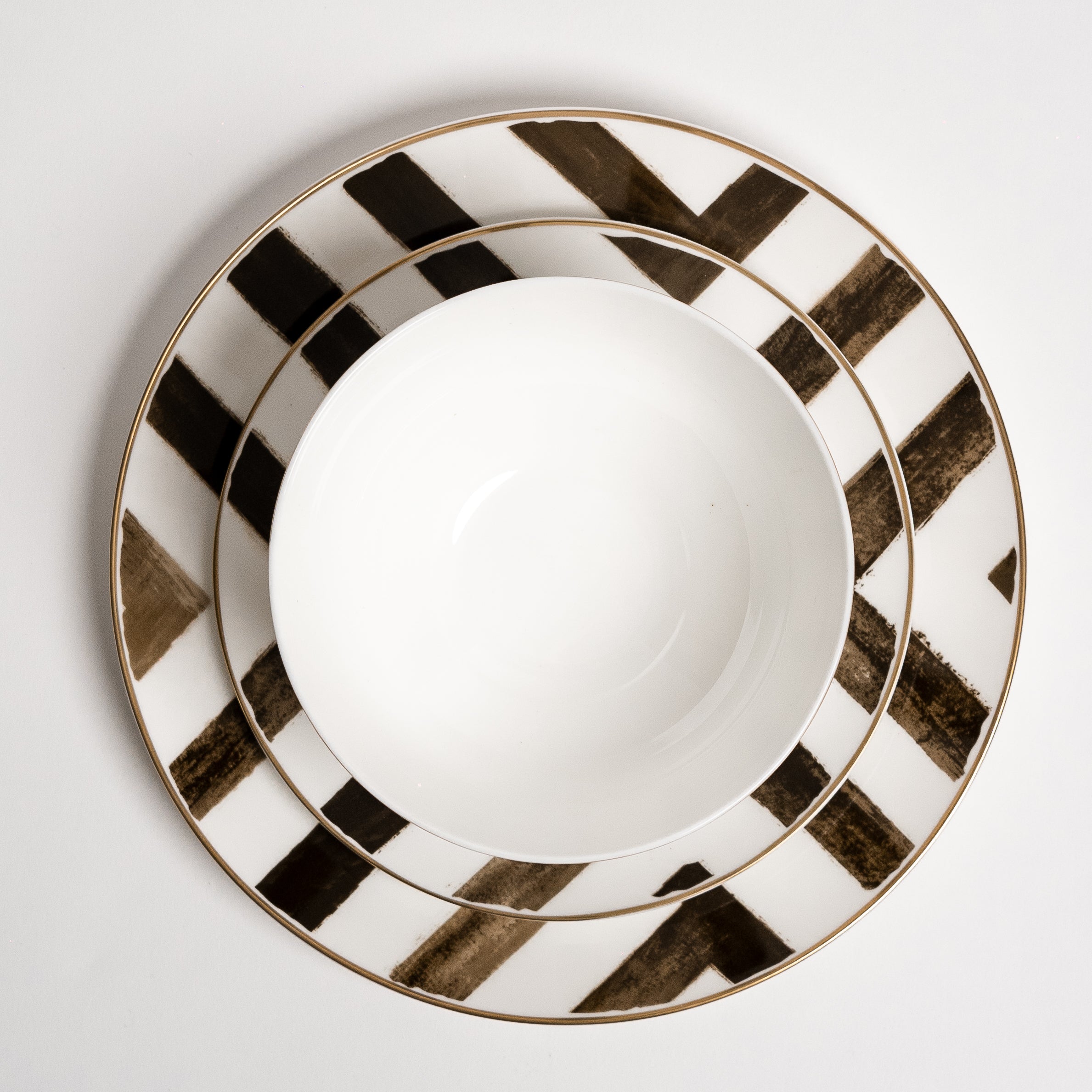 DaviSet – Luxury Black Bone Porcelain Dinnerware Set