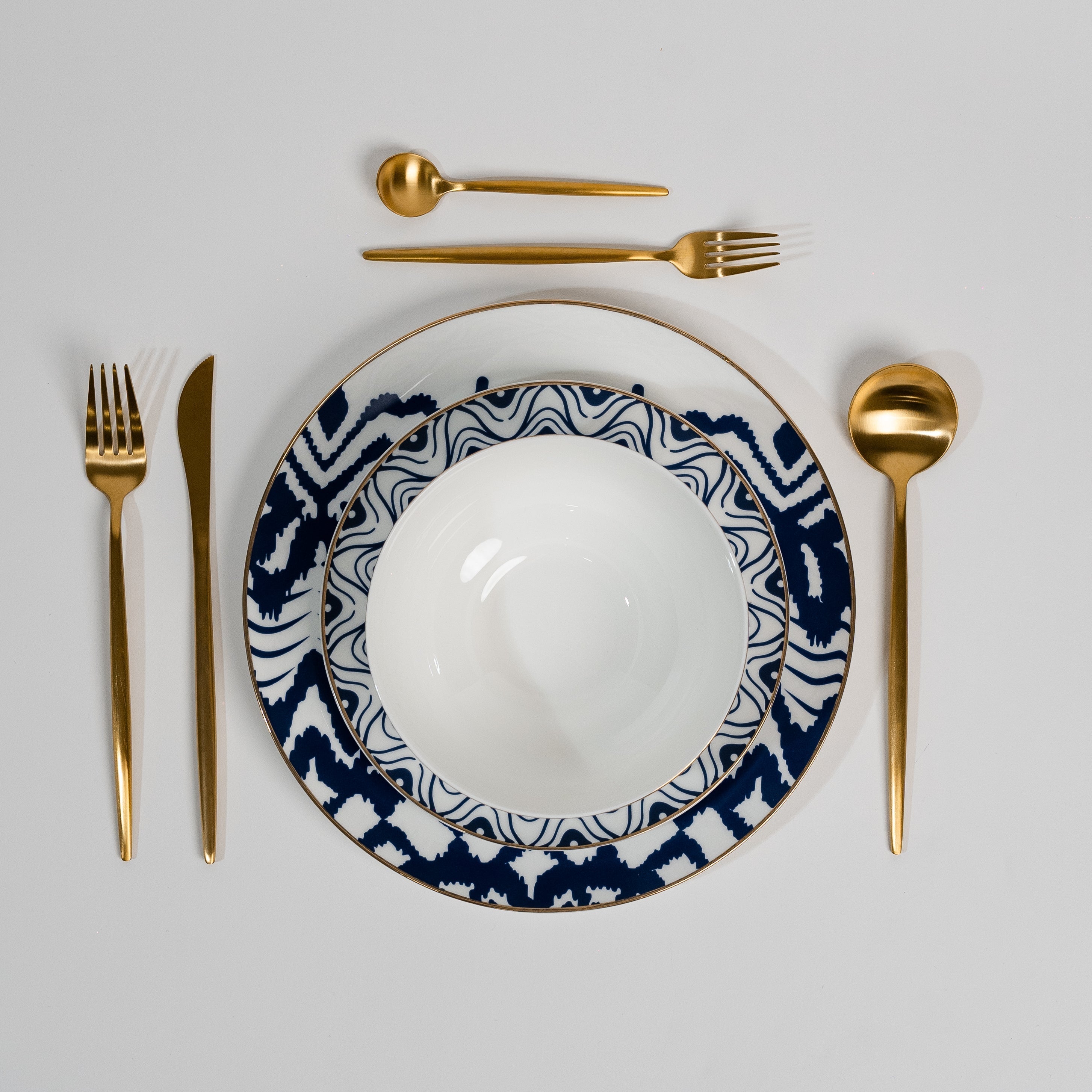 Parker Blue - Luxury Blue Dinnerware Set by Luminoir