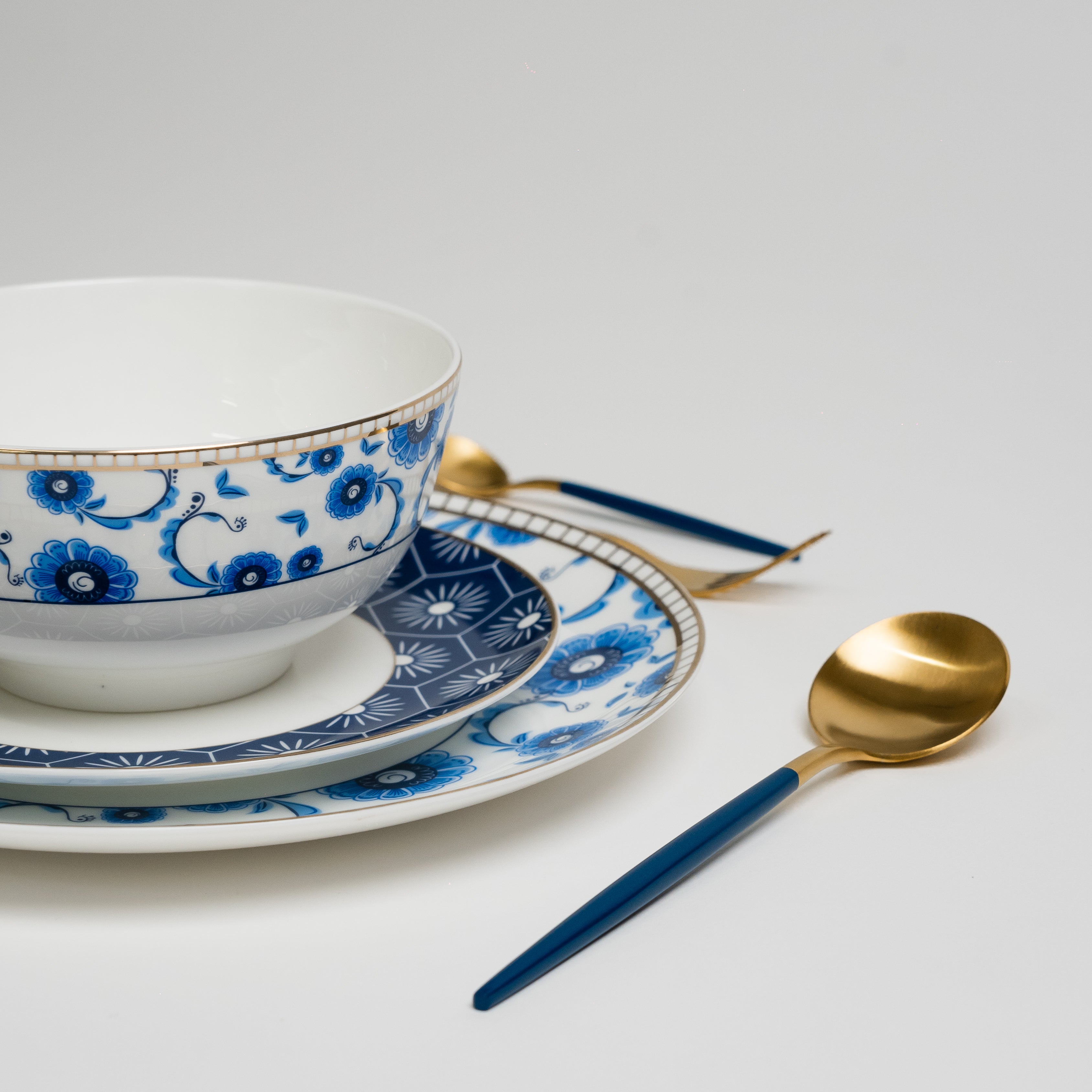 Gem Blue White - Luxury Dinnerware Set
