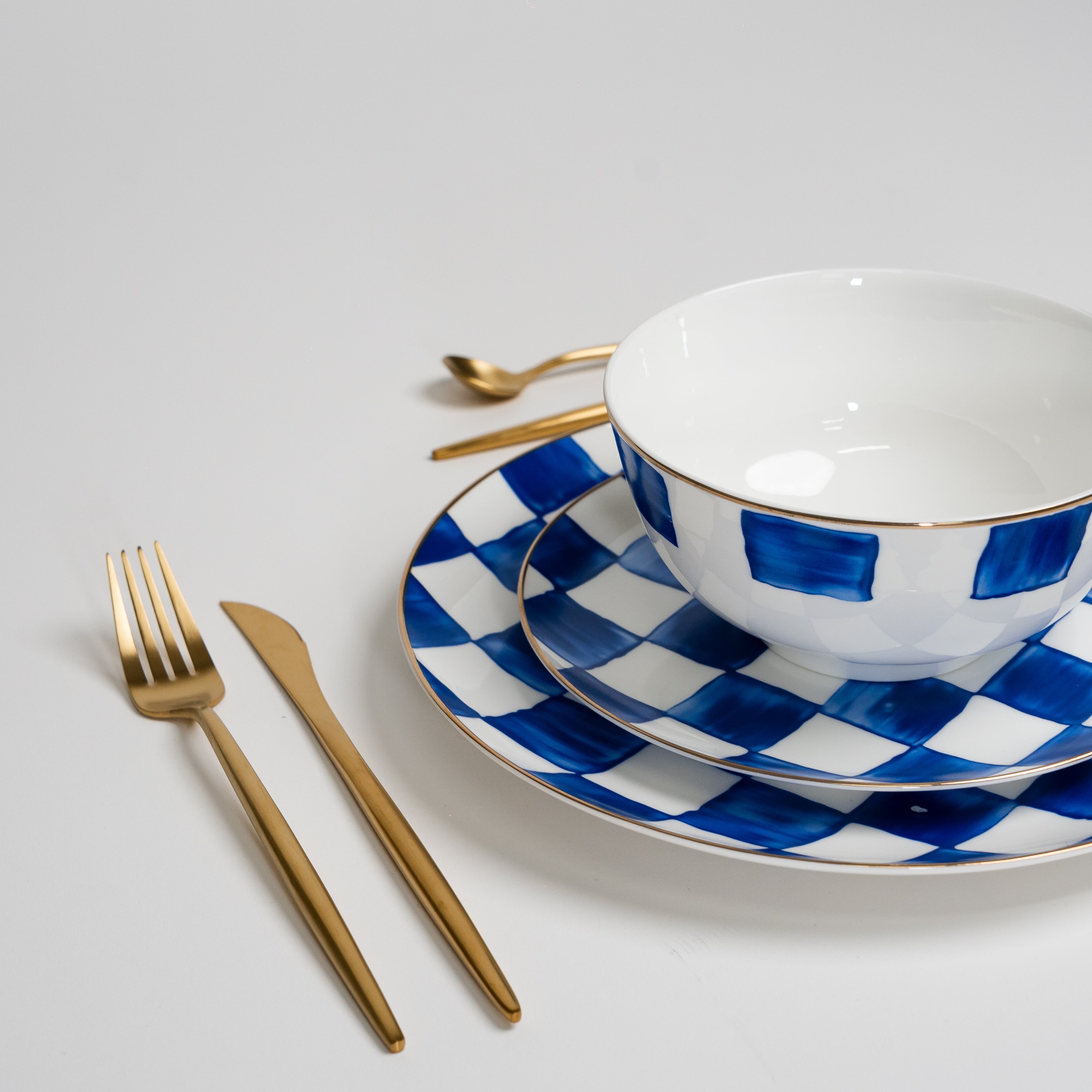 RoyalBlue - Luxury Plaid Dinnerware Set for Dining Table