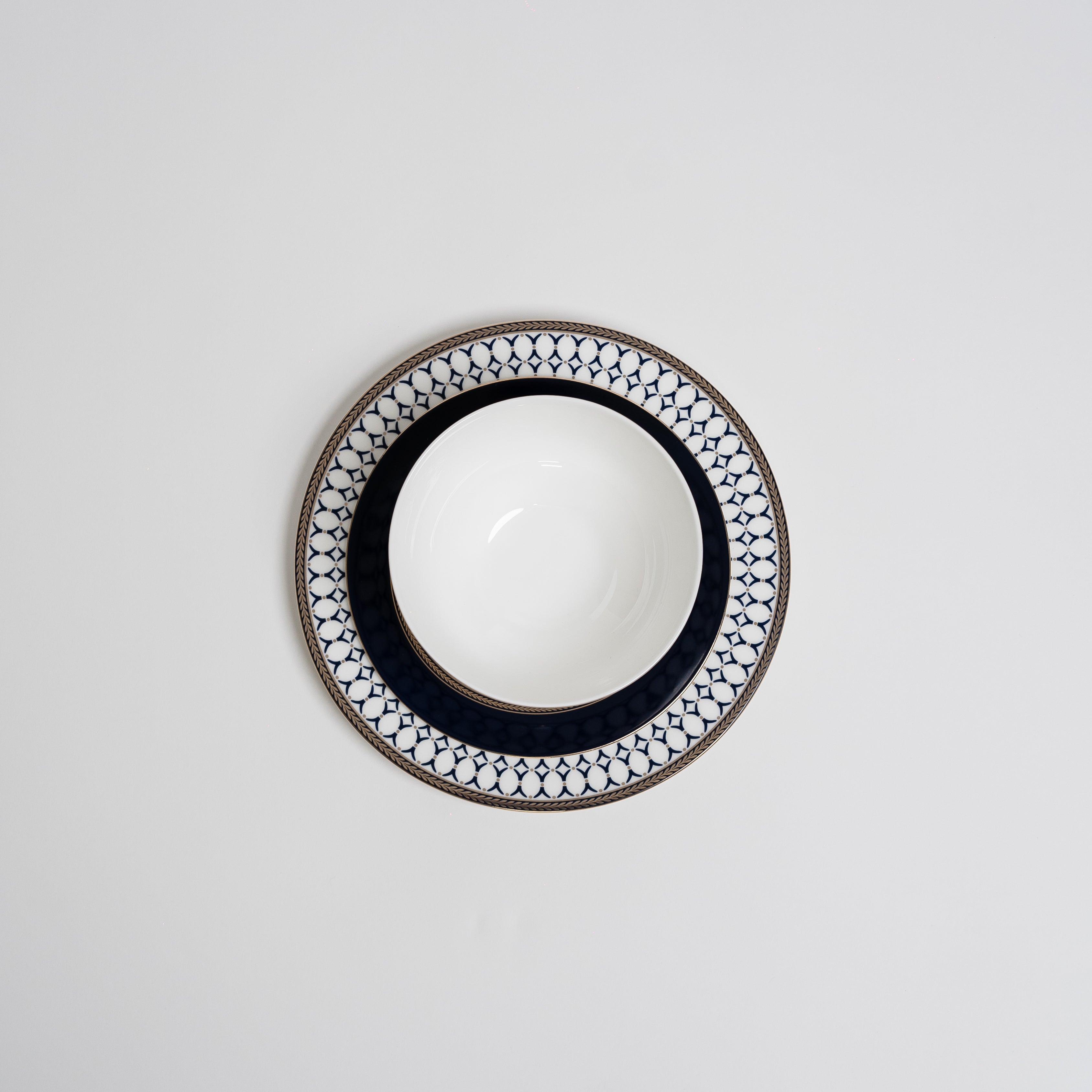VertexSet – Luxury Blue Dinnerware Set for Dining Table