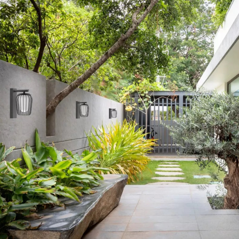 ÉclatChandan - Stylish Outdoor Lamp with Motion Sensor
