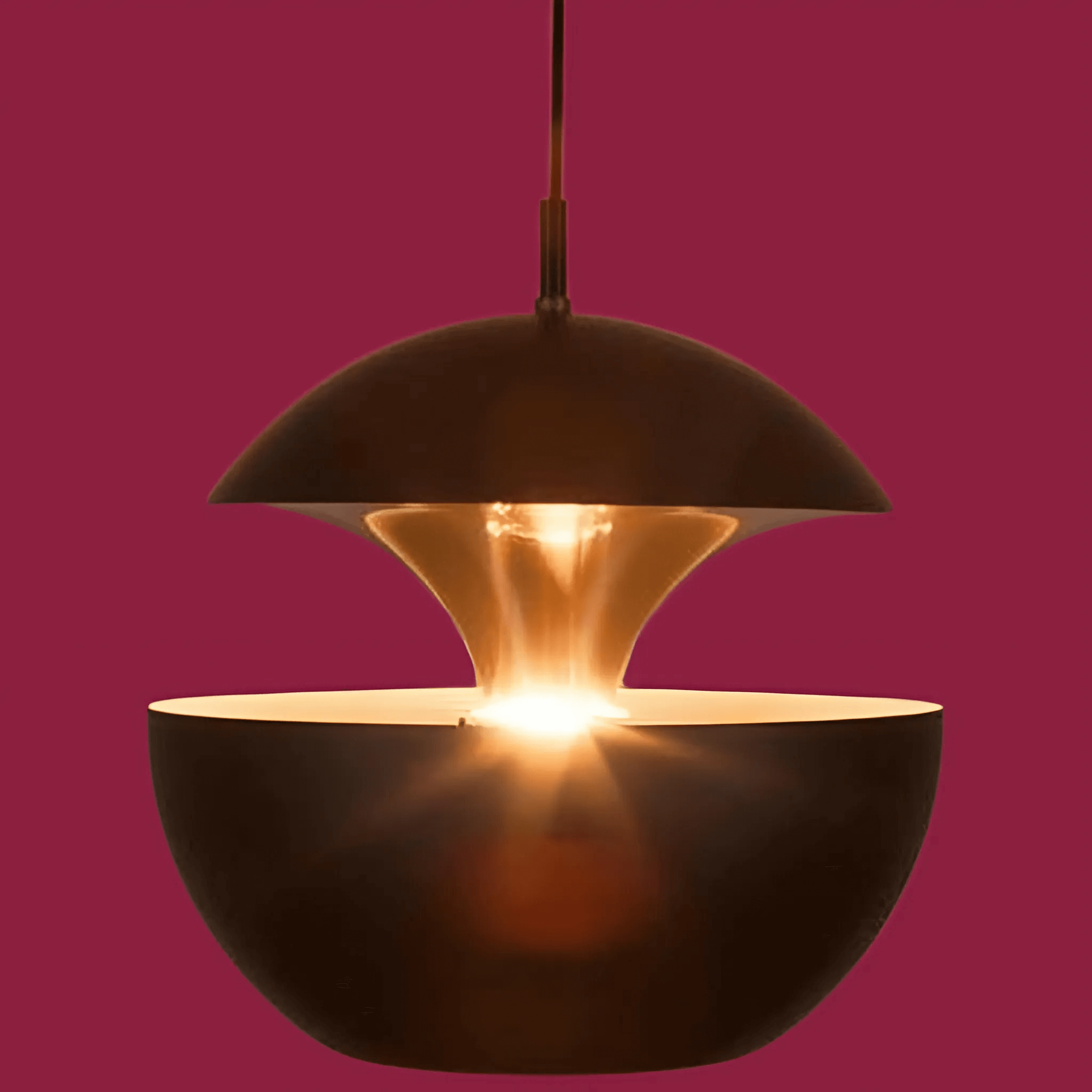 GoldGlow - Luxury Golden Pendant Light for Stylish Dining Areas