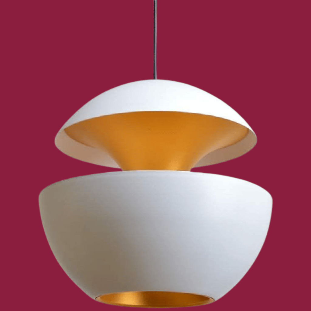 GoldGlow - Luxury Golden Pendant Light for Stylish Dining Areas