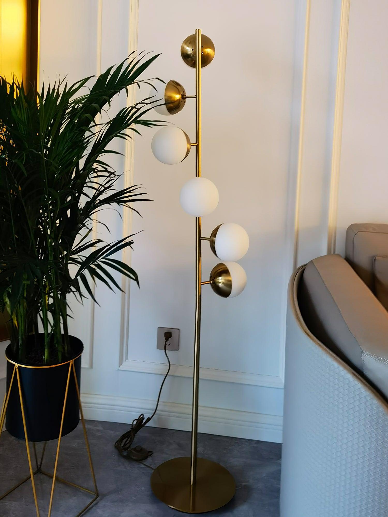 Doppler LED Boomlamp - Retro Elegant LED Floor Lamp