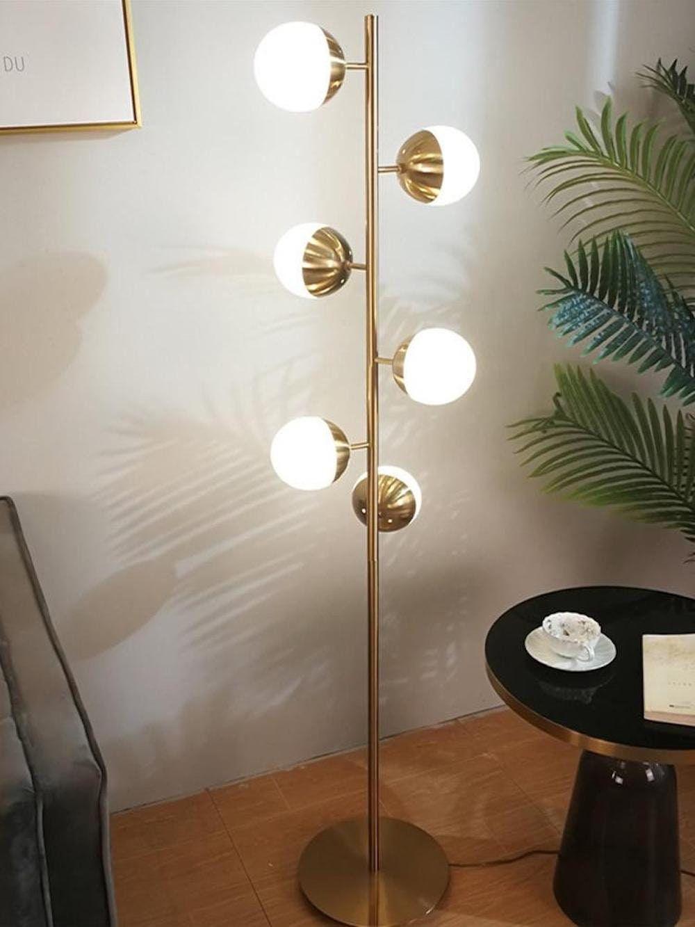 Doppler LED Boomlamp - Retro Elegant LED Floor Lamp