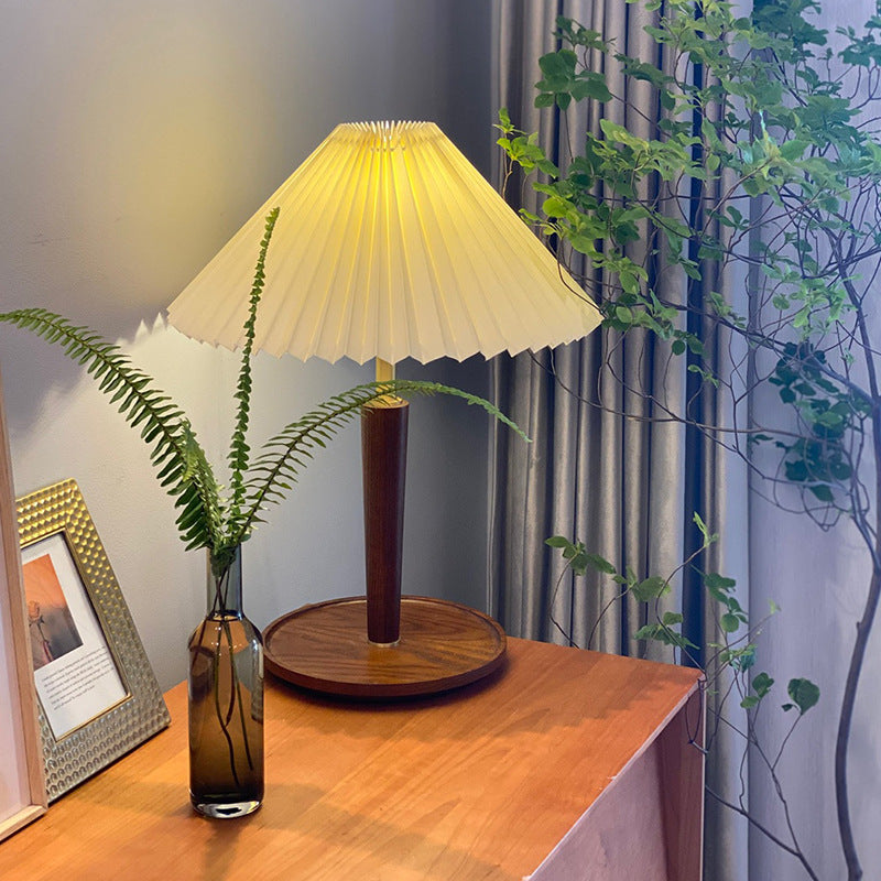 Elegant Vintage Wooden Woodly Table Lamp - Table Lamp with Pleated Design