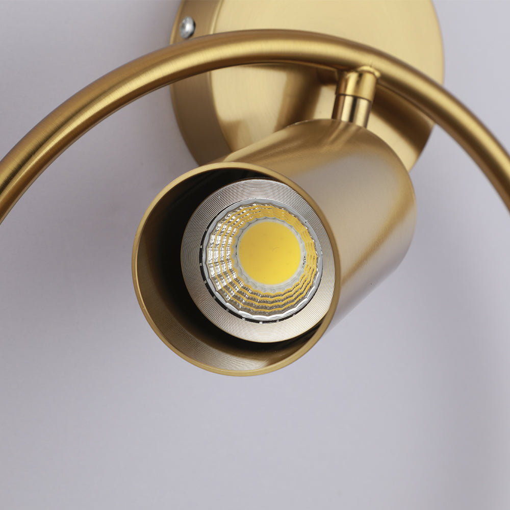 FlammeStylée – Gold Wall Lamp for an Elegant Ambiance