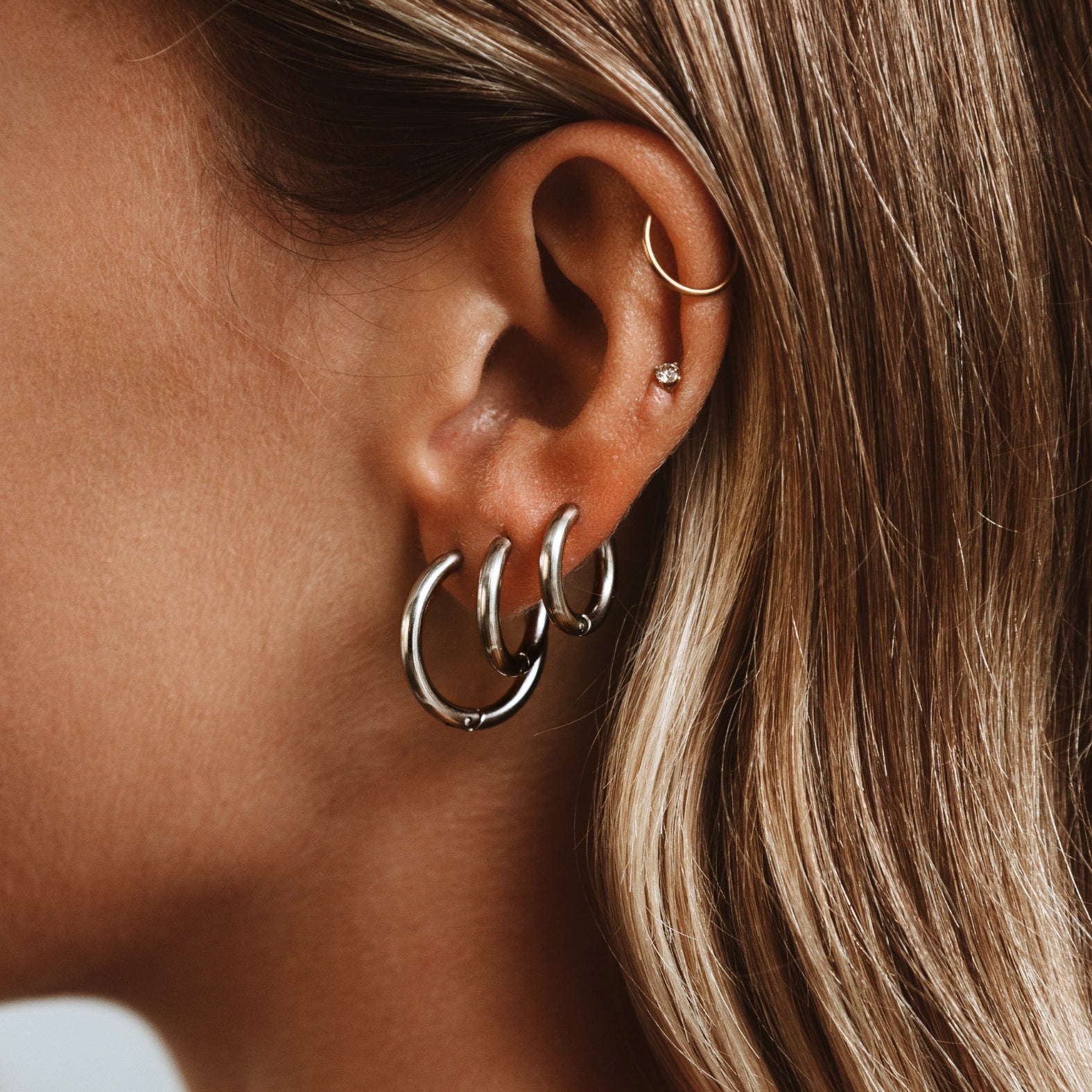 Celeste Hoop Earrings - Timelessly Elegant Earrings
