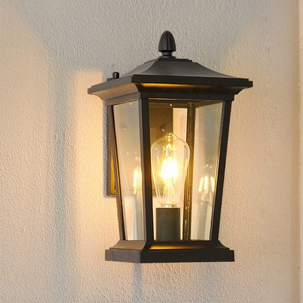 RusticGlow - Country Style Weatherproof Outdoor Wall Lamp