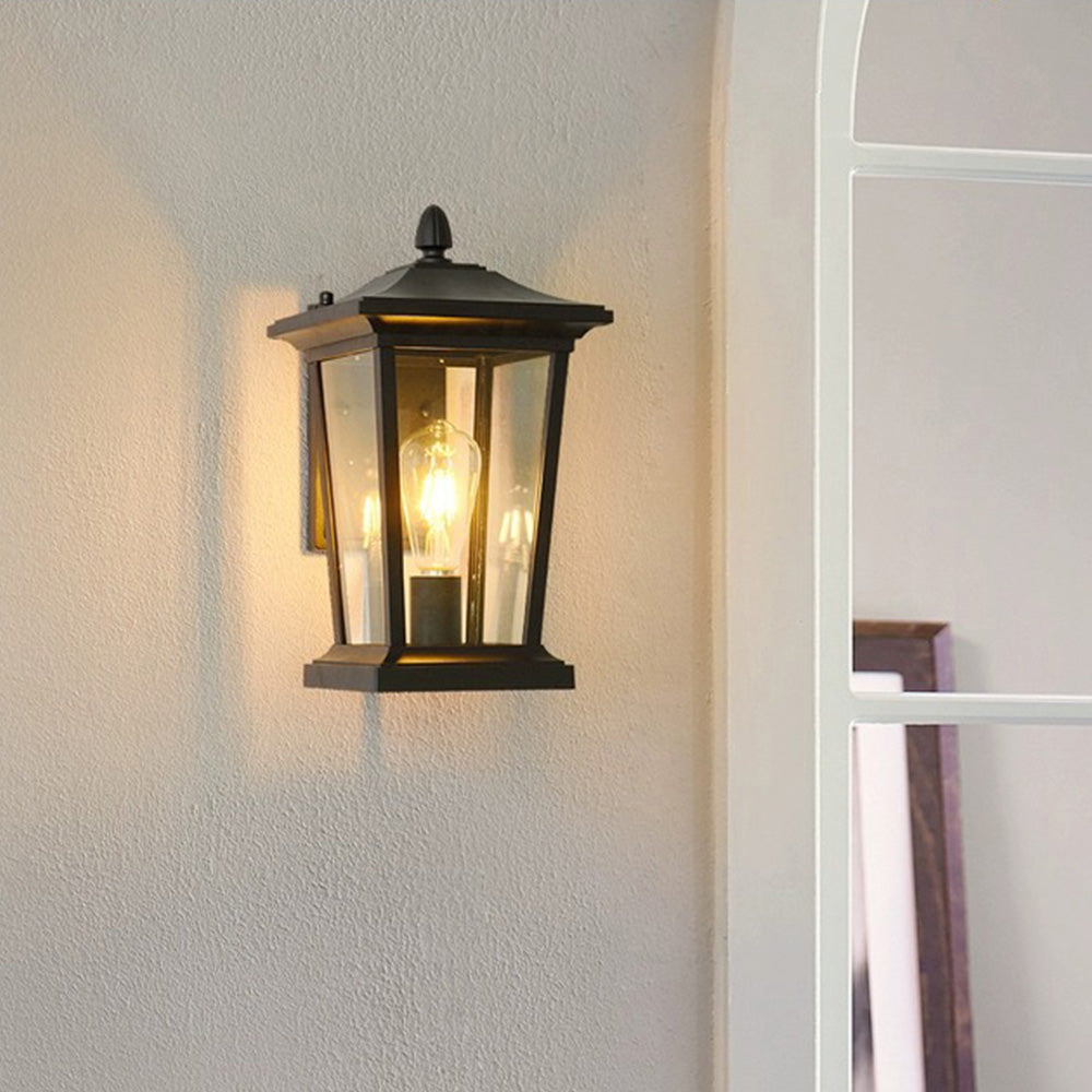 RusticGlow - Country Style Weatherproof Outdoor Wall Lamp