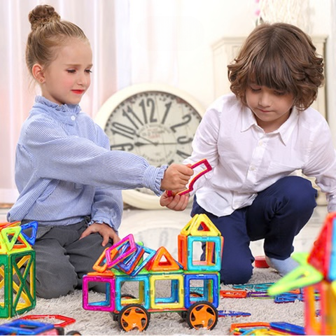 Magnetic Toy Building Set - Play for educational development