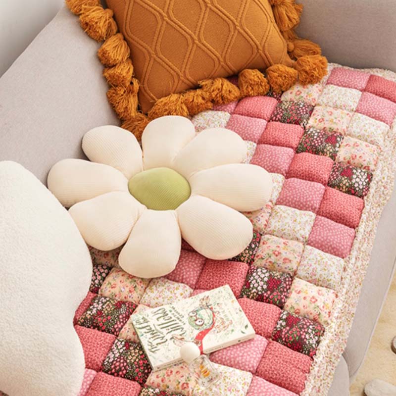 ChicShield – Luxury Sofa Protector for Stylish Interiors