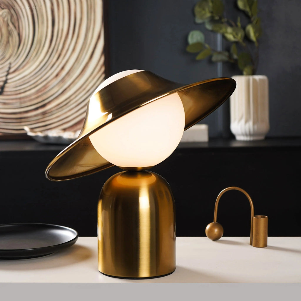 Elegant Gold Table Lamp with LED, Scandinavian Design for an Atmospheric Interior