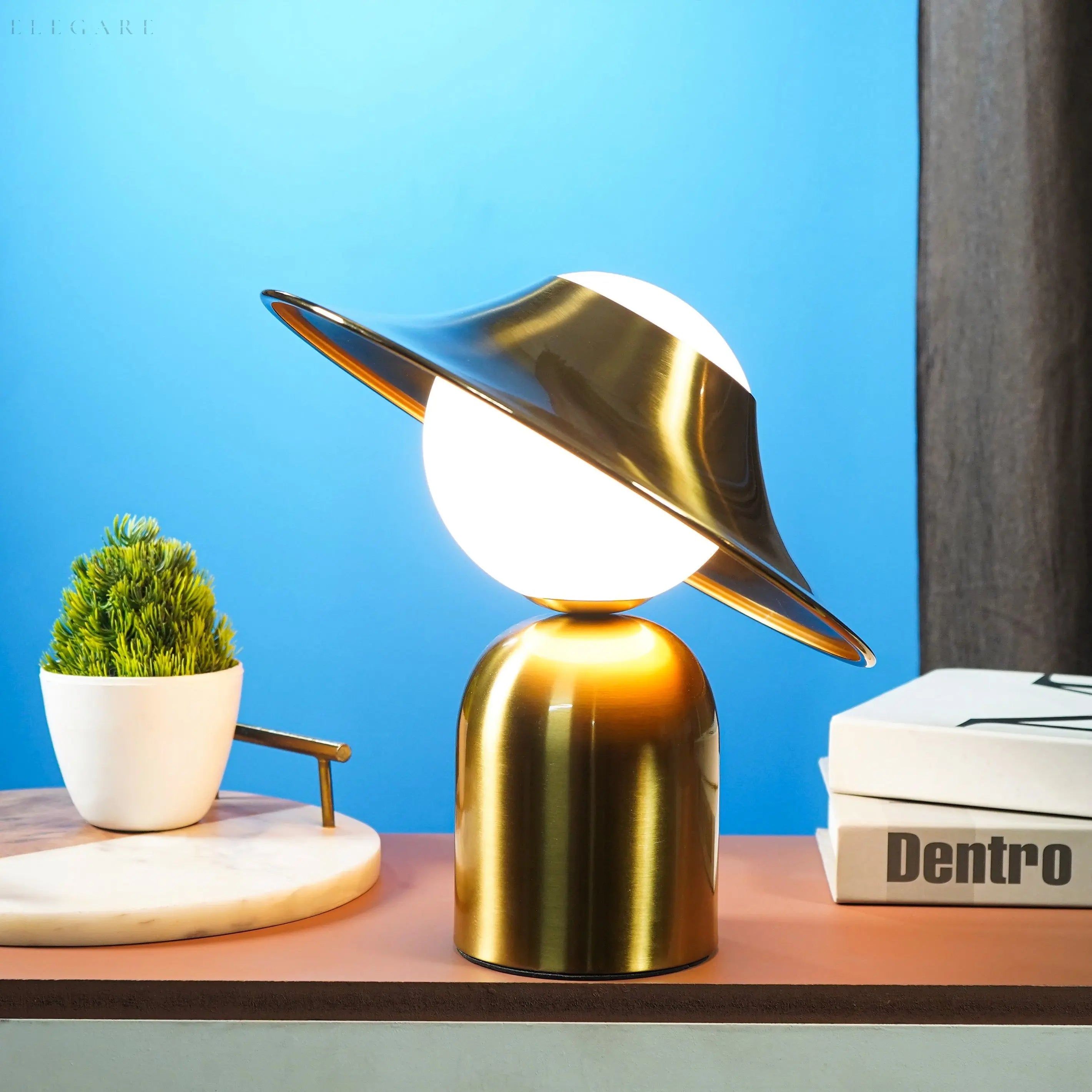 Elegant Gold Table Lamp with LED, Scandinavian Design for an Atmospheric Interior