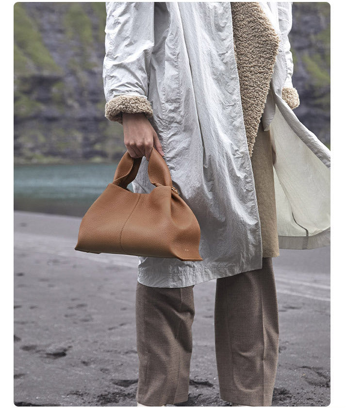 PureElegance Bag - Luxurious Vintage Leather Women's Handbag