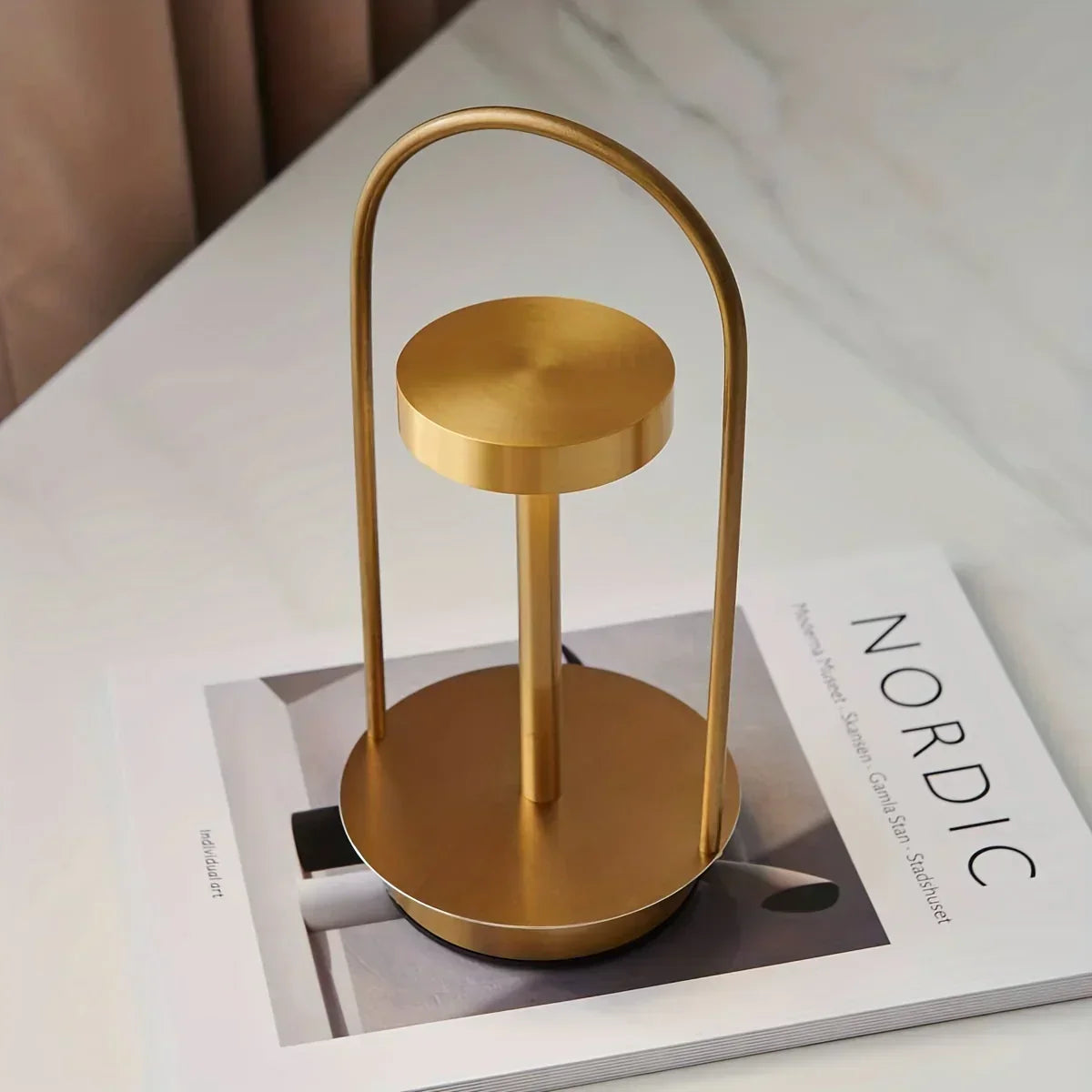 Wireless Rechargeable LumiLight Table Lamp - Elegant Portable Table Lamp for a Refined Atmosphere